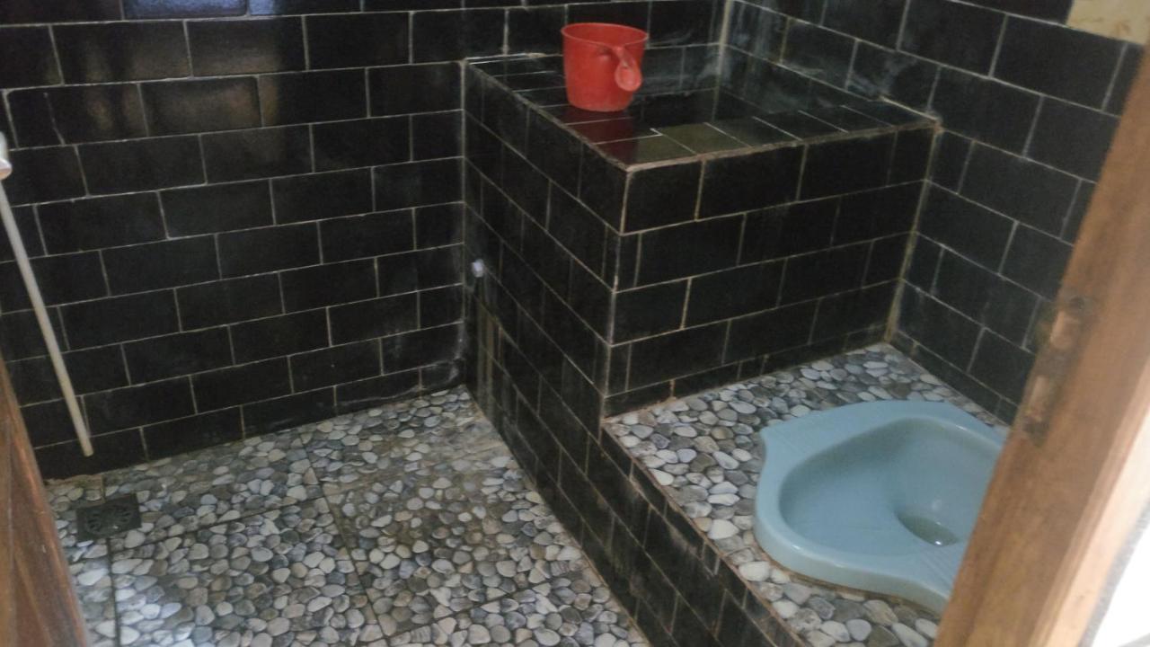 Hotel Kampoeng Drini Brono Buitenkant foto