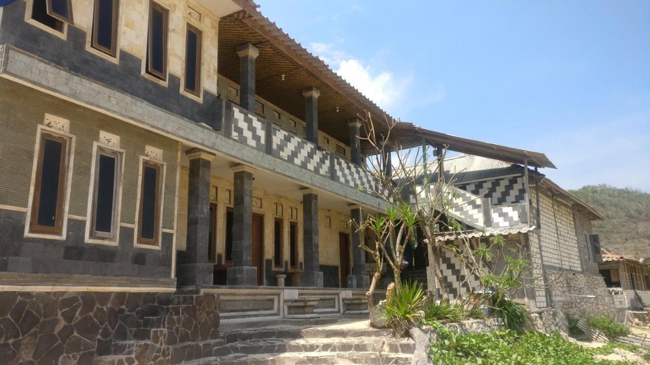 Hotel Kampoeng Drini Brono Buitenkant foto